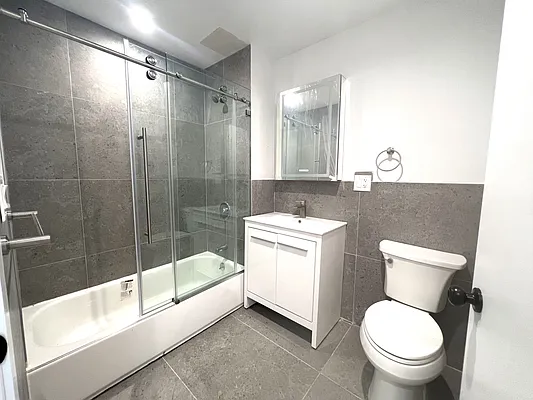 Rented by Azure Realty NY LLC | media 23