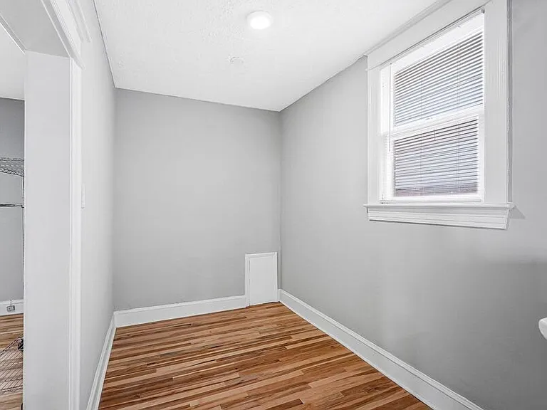 1502 Ogden St NW — Photo 16