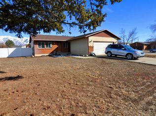 1095 N 2200 W, Layton, UT 84041