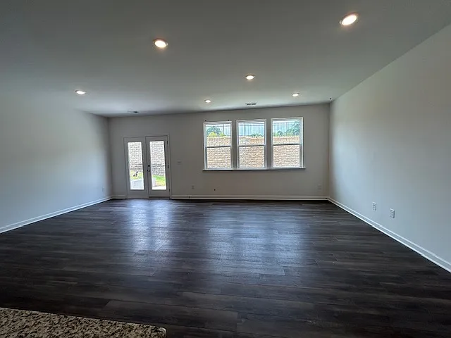 245 Banner Rd — Photo 2