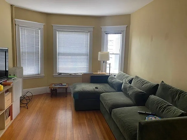 26 Forrest St #2 — Photo 5
