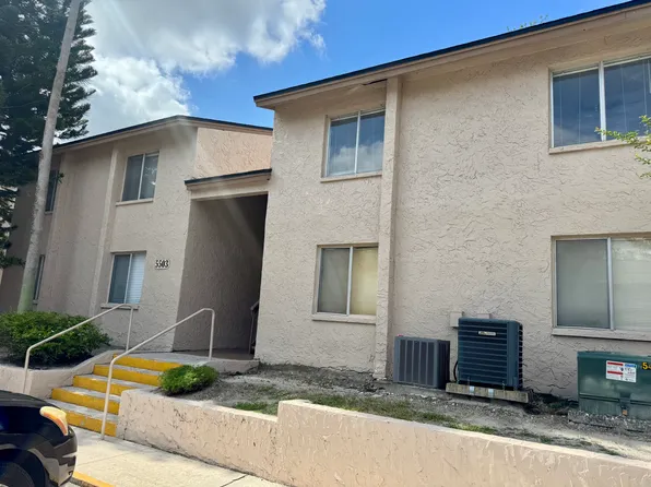 5503 Pokeweed Ct APT C, Tampa, FL 33617