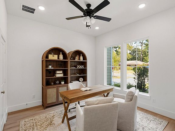 3rd image of 5109 Lido Ln