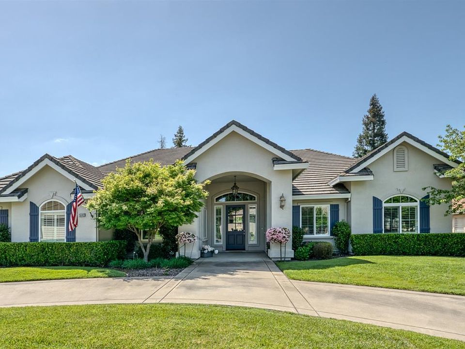 1st image of 15142 De La Cruz Dr