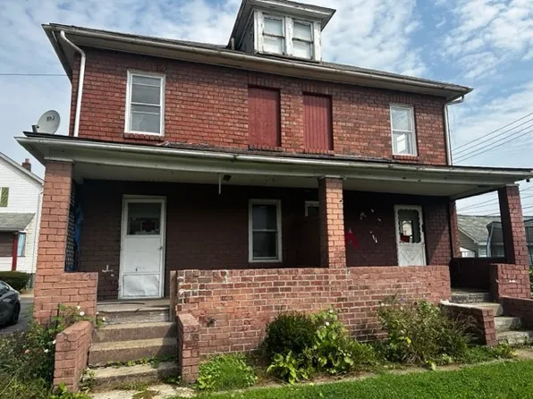 304 Park Ave, Ellwood City, PA 16117
