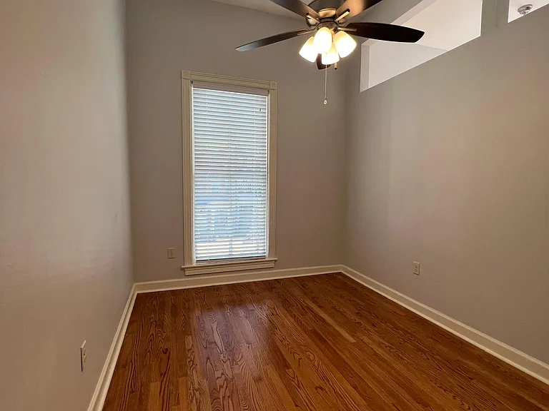 904 Scott St #1 — Photo 10