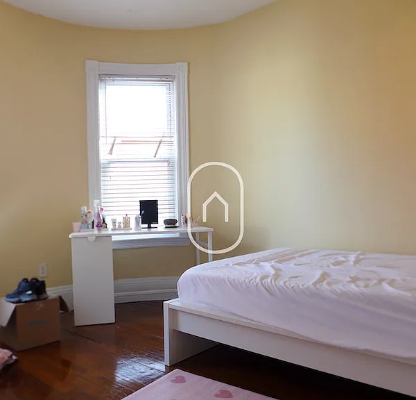 123 Centre St #1 — Photo 5