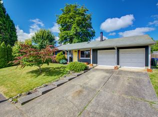 35 NE Hale Dr, Gresham, OR 97030