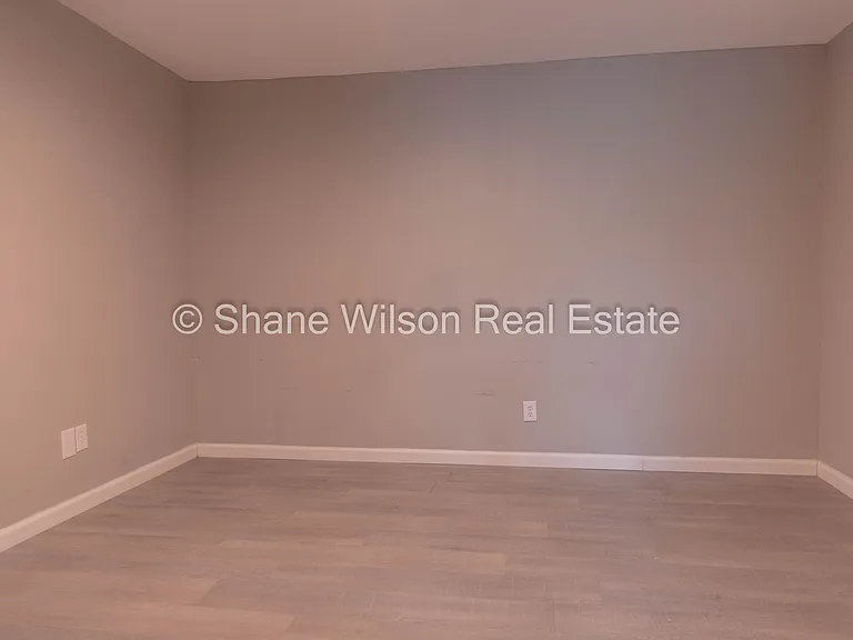 7609 Holiday Hills Dr #105 — Photo 10