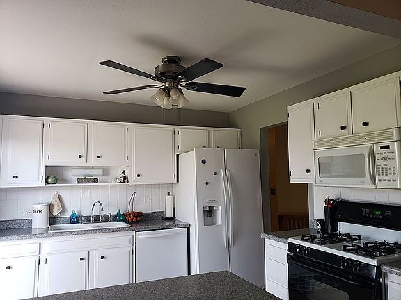 4th image of 20228 S Jonquil Ln