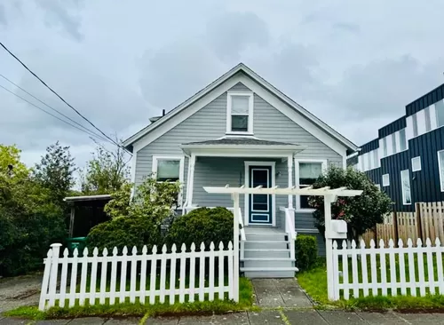 1712 19th Ave S Photo 1