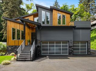 13707 Fielding Rd, Lake Oswego, OR 97034