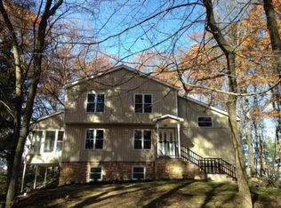 2207 Ramegwa Ridge Rd, Stroudsburg, PA