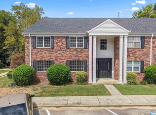 1922 Shades Cliff Ter APT A, Vestavia Hills, AL 35216
