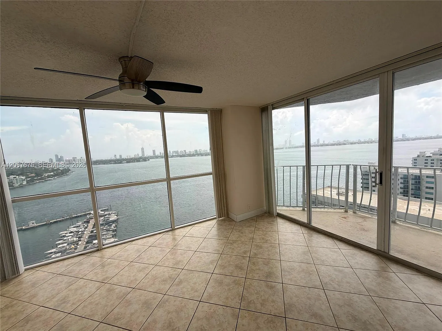 The Grandview Palace Cond — Photo 1