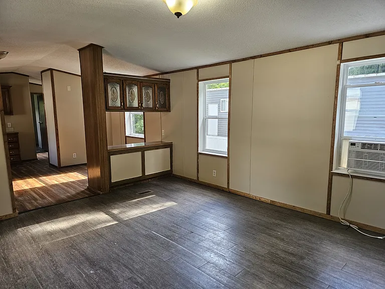2096 N State Rd #48 — Photo 2