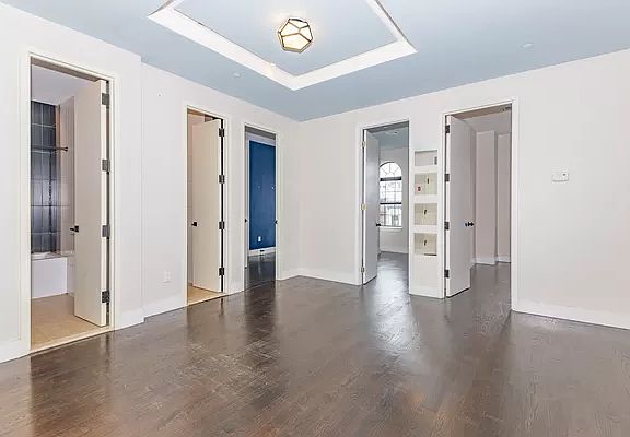 5th image of 854 Greene Ave #4B