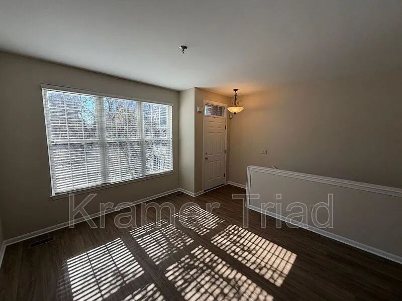 2 bed, 2.0 bath, 1078 sqft, $2,250 — Photo 4
