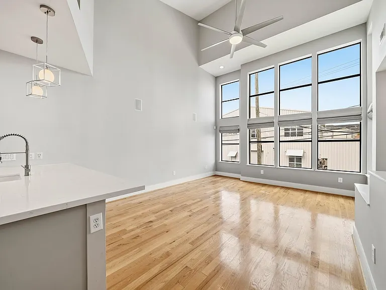 1035 Bonner St #1035 — Photo 5