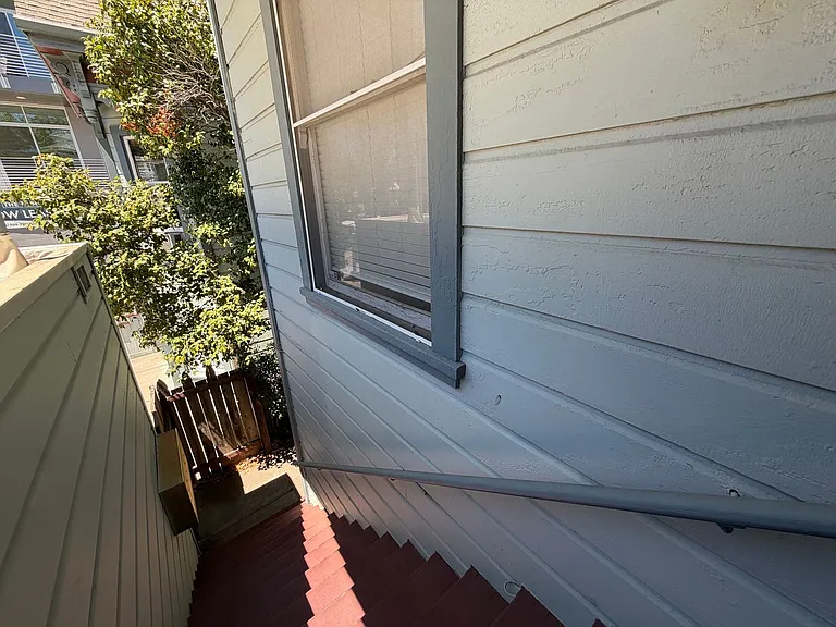2427 J St — Photo 5