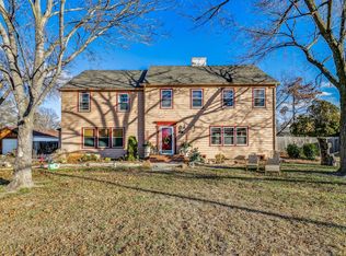 32 N Laurel Dr, Wichita, KS 67206