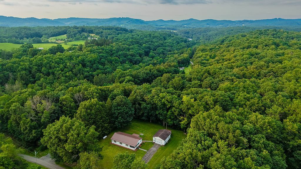 133 Powder House Rd - Property Image