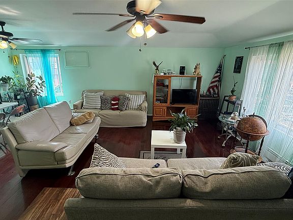 3rd image of 135-14 120th Avenue