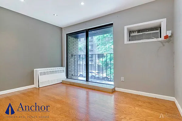 Rented by Anchor Associates | media 11
