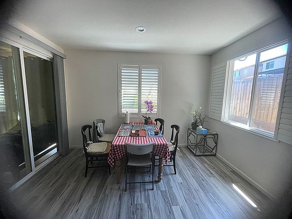 3rd image of 3089 Palomino Way
