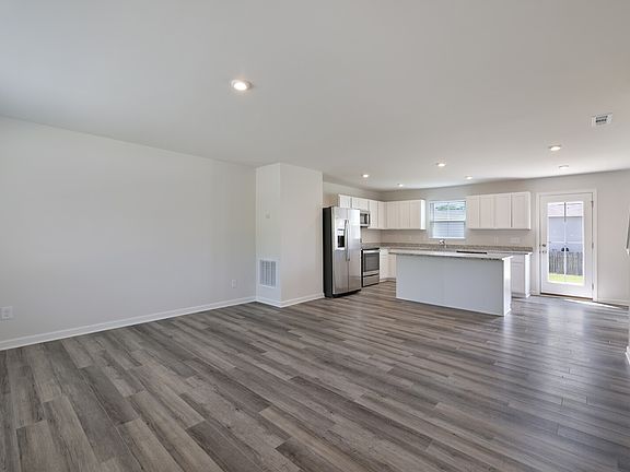 5th image of 2625 Coffenberry Ln