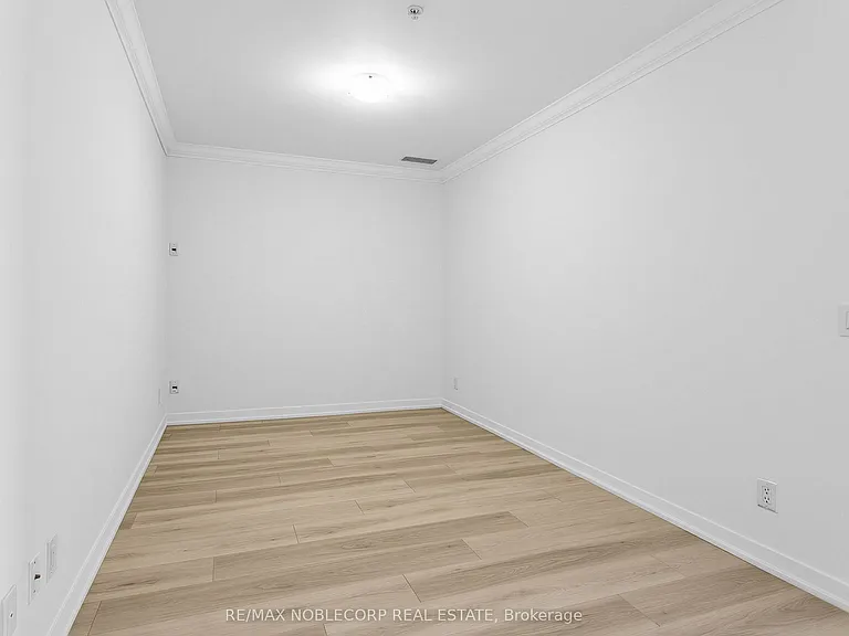 840 Queens Plate Dr #1705 — Photo 6