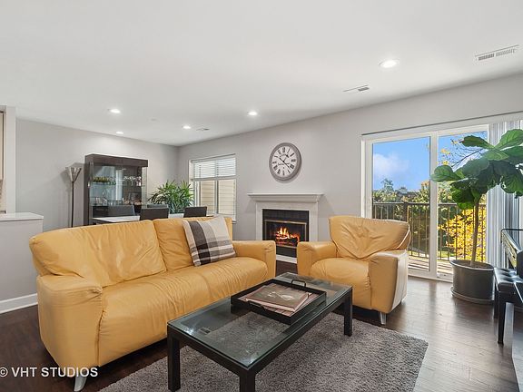 5th image of 3030 Pheasant Creek Dr APT 306