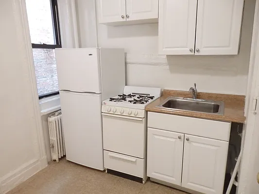 Rented by John O'Kelly Real Estate | media 21