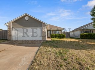2550 E Conquest Ct, Wichita, KS 67219