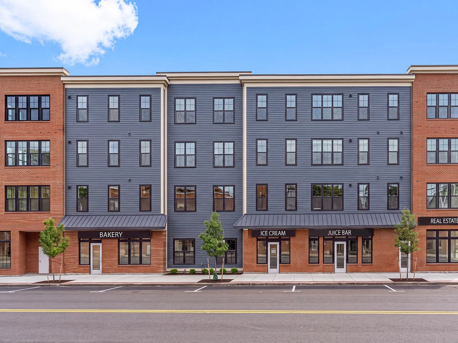 1 bed, 1.5 bath, 815 sqft, $2,550 — Photo 1