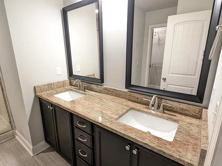 1827 Sundown Dr — Photo 16
