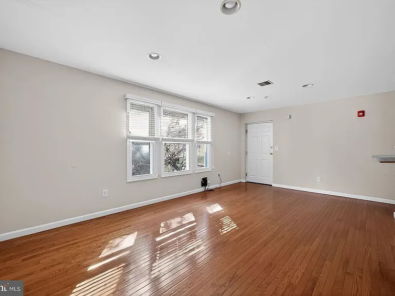 1521 N 15th St #2 — Photo 12