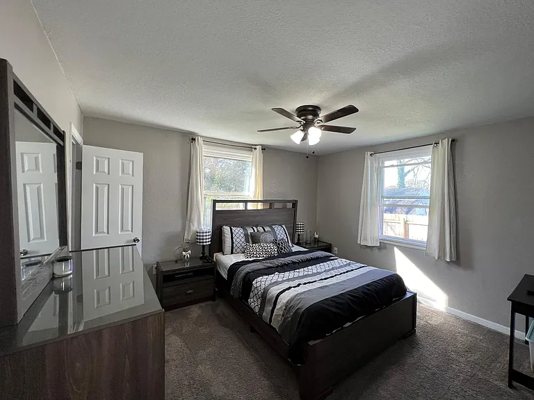 3205 Brighton St — Photo 11