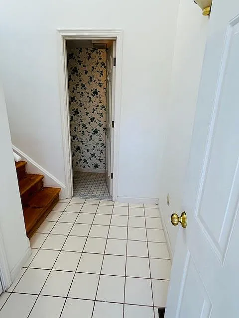 2 bed, 2.5 bath, 1600 sqft, $2,499 — Photo 2