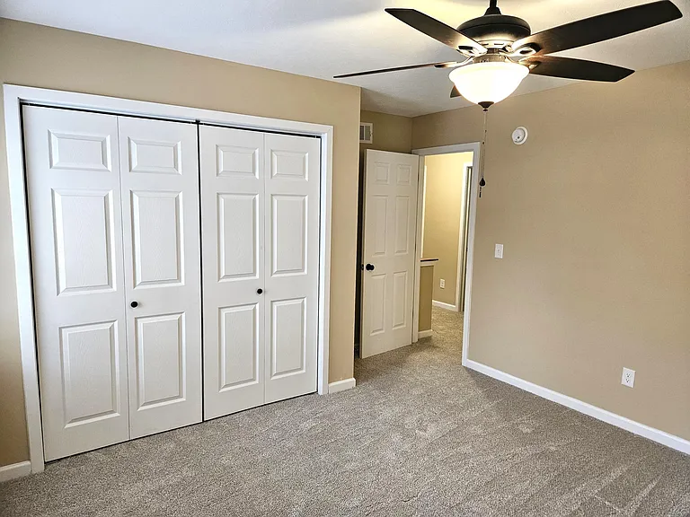 10279 Rosewood Ct — Photo 26