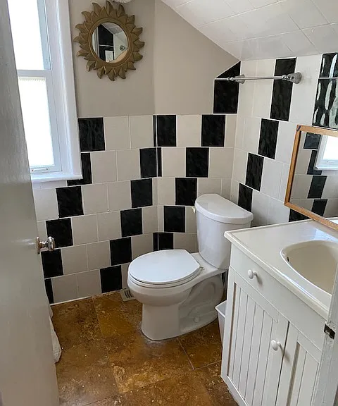 82 Hamilton St — Photo 2