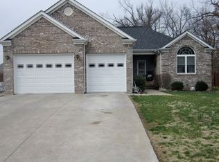 9 Dove Ln, Metropolis, IL 62960