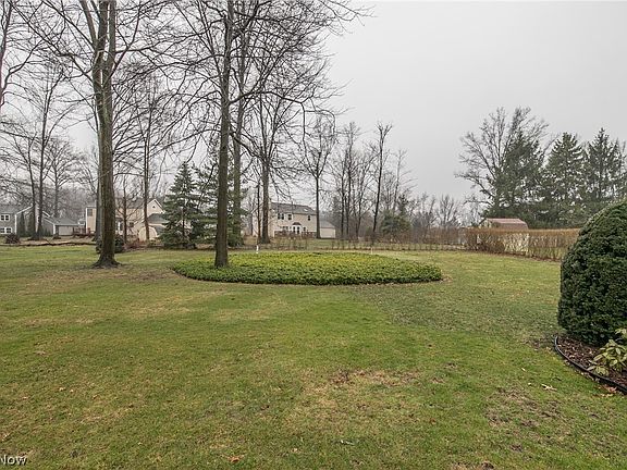 3rd image of 1398 Newport Dr N