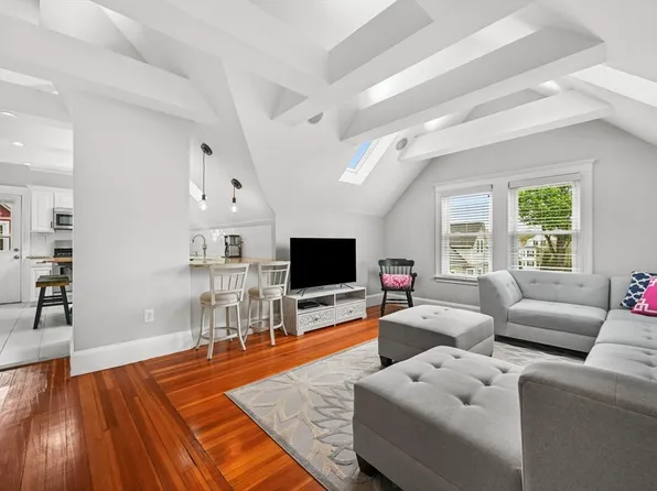 15 Haslet St #3, Roslindale, MA 02131