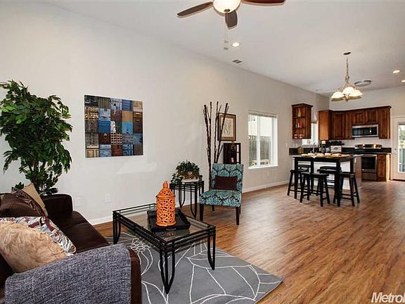 4th image of 2531 35th St