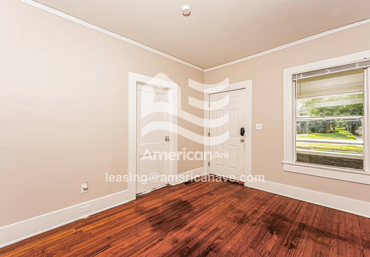 3 bed, 1.0 bath, 1204 sqft, $829 — Photo 4