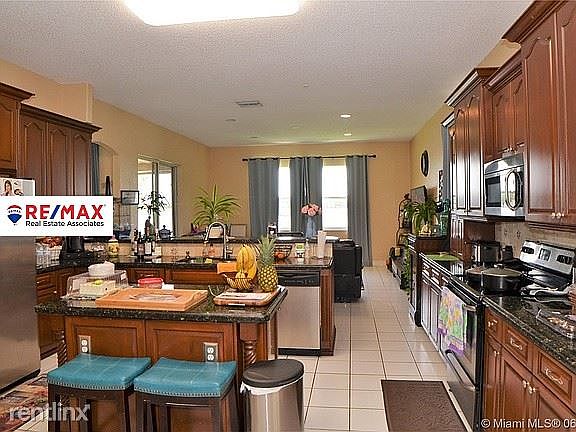 REMAX(6)