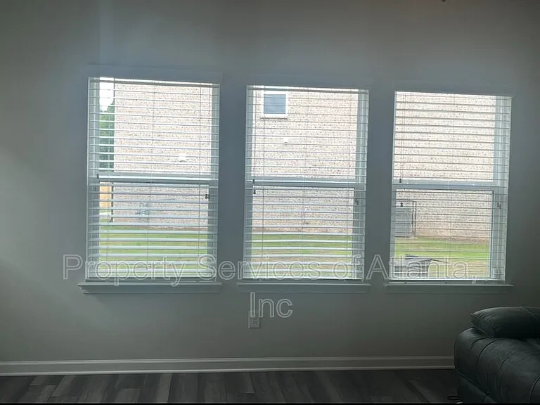 6900 Newcastle Ct — Photo 7