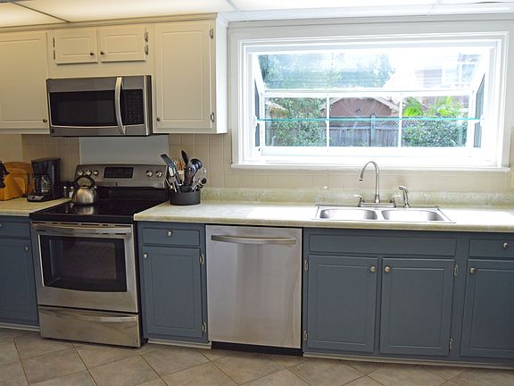 4th image of 814 Bellemeade Blvd