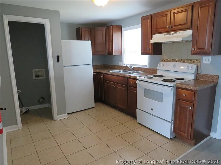 1932 King George Dr — Photo 5